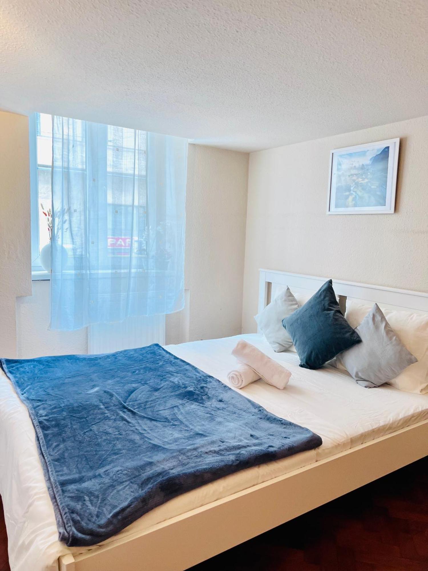 Kerepesi 3 - Opposite Keleti Station Homestay *